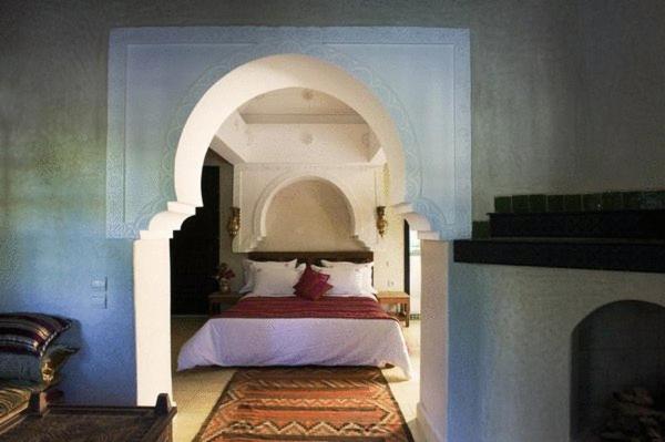 Suite Lakhti