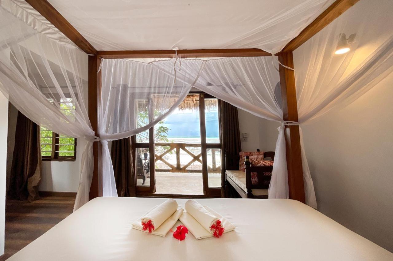 Deluxe Double Room with Balcony and Sea View