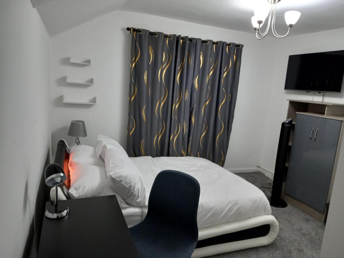 Cozzy Accommodation - Bed and Breakfast Manchester