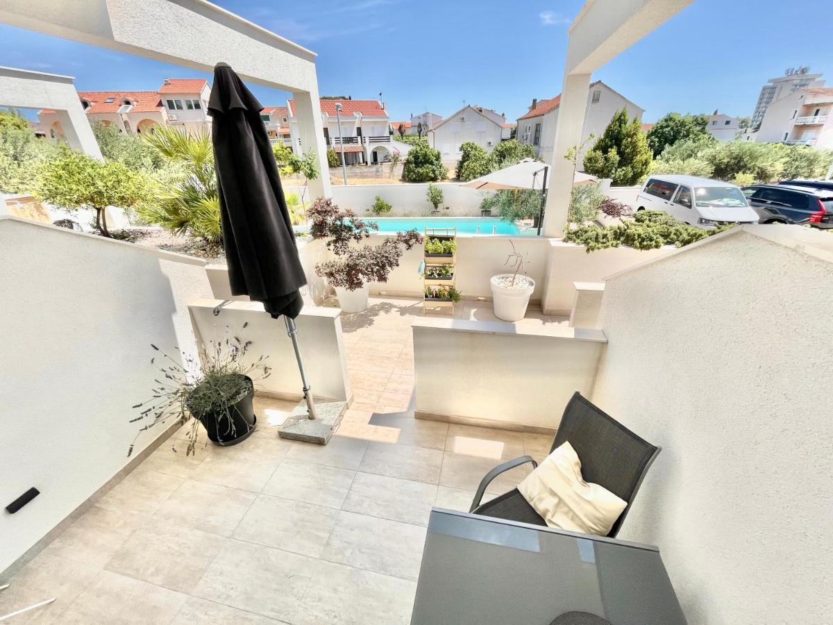 Appartement - Vue sur Piscine 