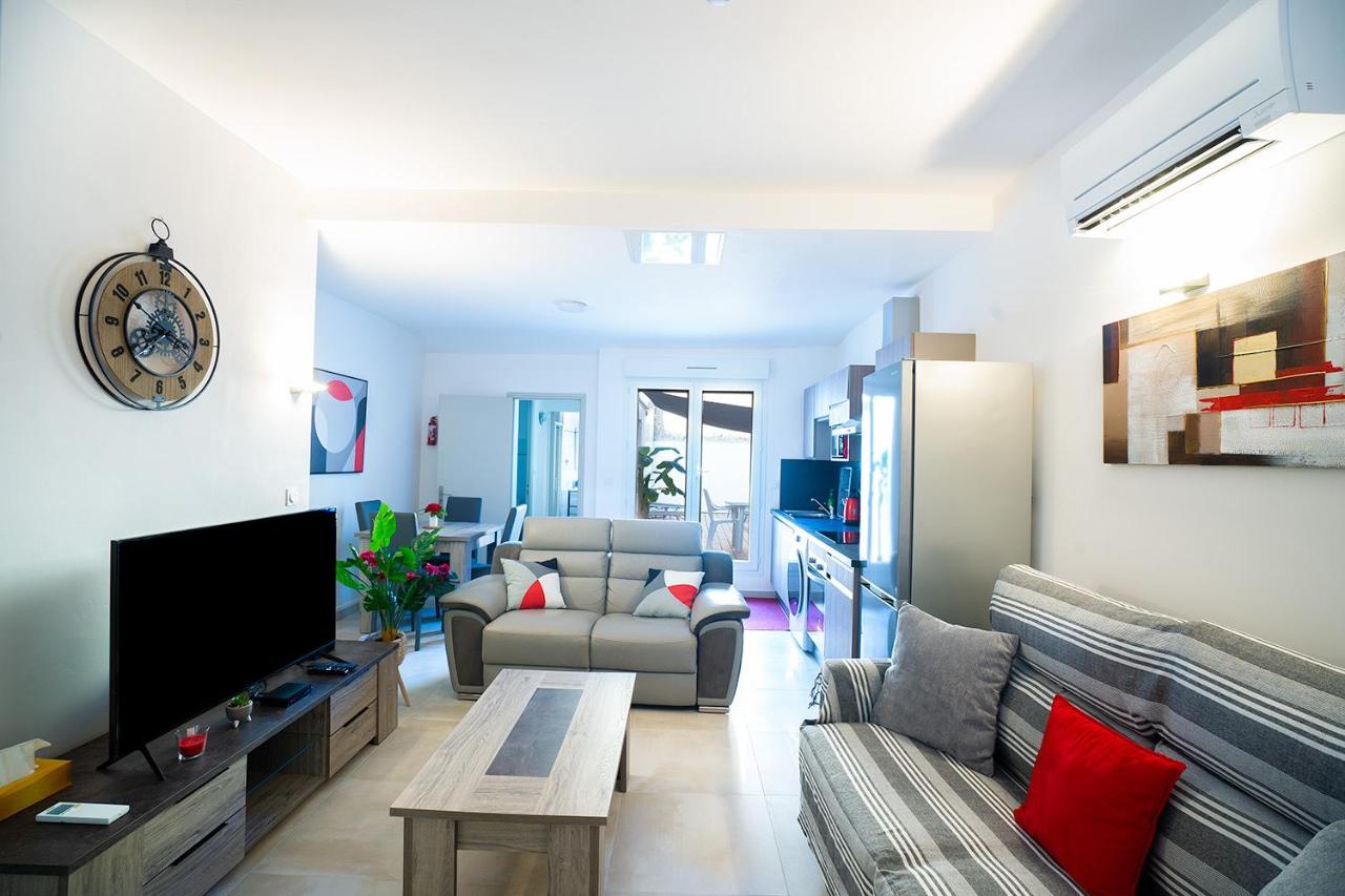 Superbe appartement à 2 pas des Halles, Climatisé, terrasse, garage - B&B Narbona