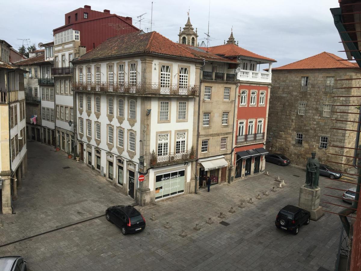 B&B Viseu - Apartamento, Praça Dom Duarte 8, Viseu, Portugal - Bed and Breakfast Viseu