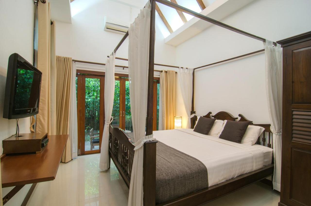  Private Villa  6 Bedrooms  