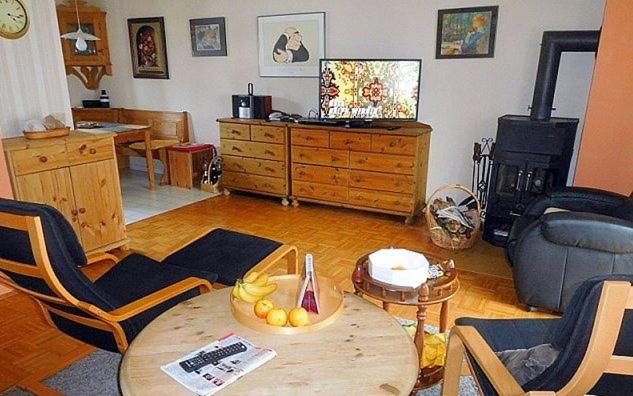 Apartment mit 2 Schlafzimmern und Dusche 