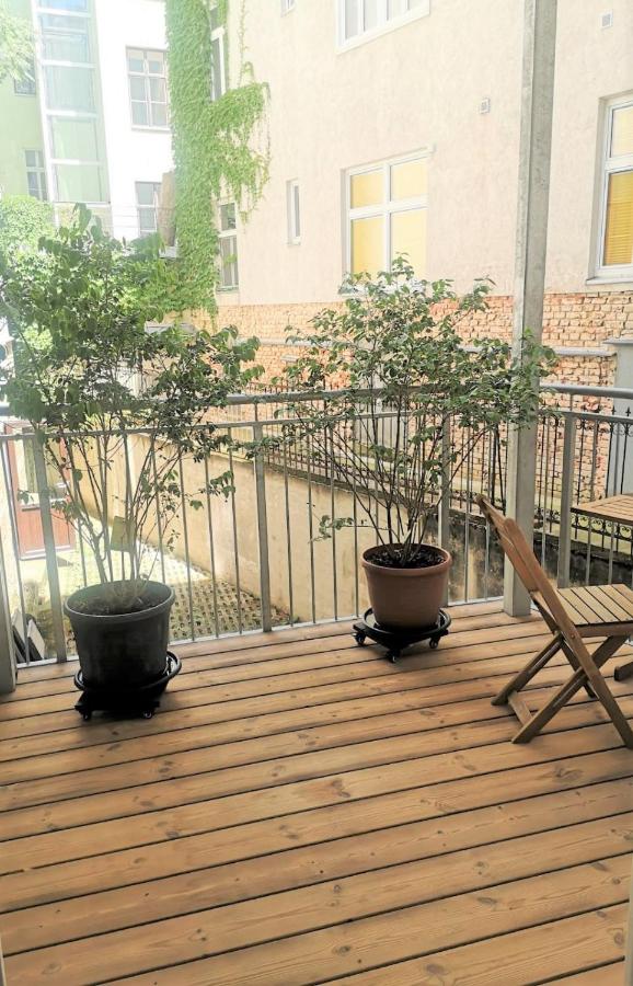 Ruhige Art-Garconniere mit Balkon - Ferienwohnung Wien