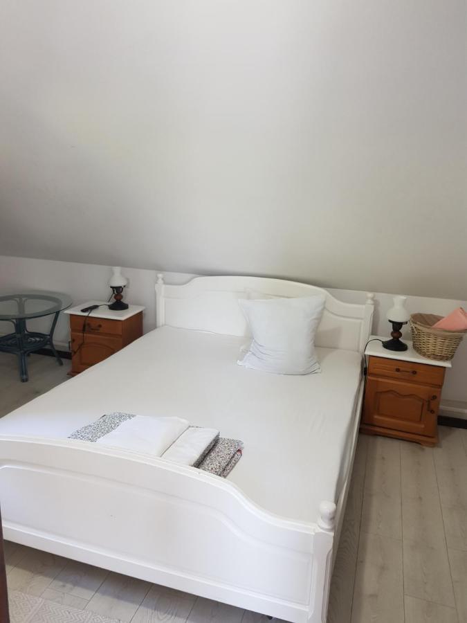 Doppelzimmer mit Gemeinschaftsbad