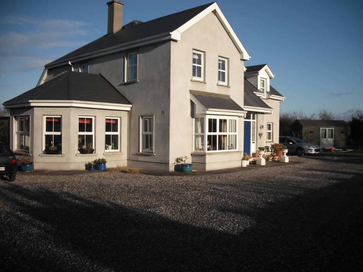 The Well Meadow B&B - Ferienwohnung Nenagh