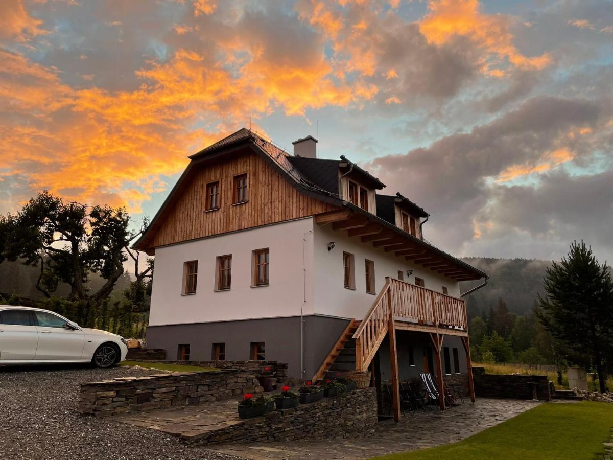 Chata pod Třešní - B&B