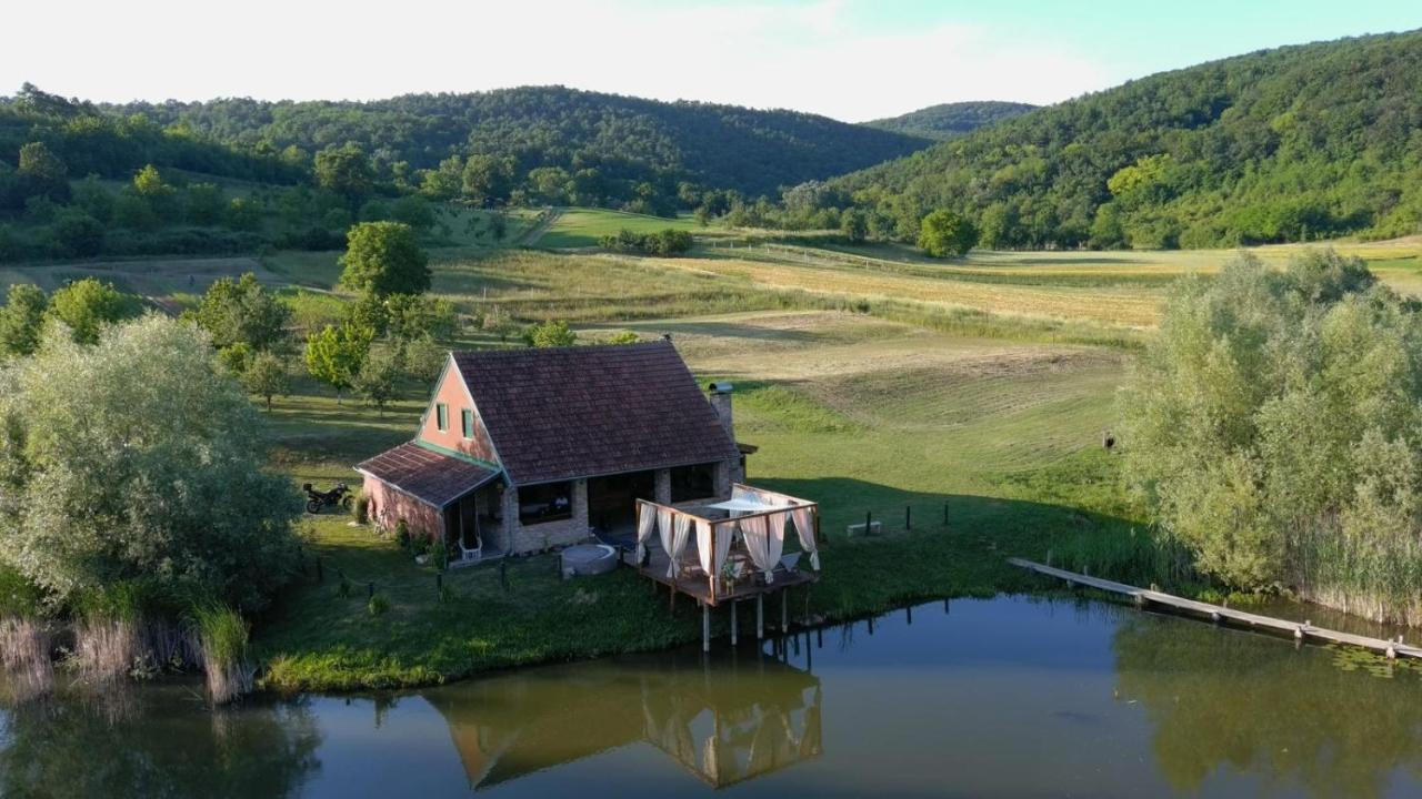 Kuća za odmor Bakina Divljaka - Chambres d’hôtes