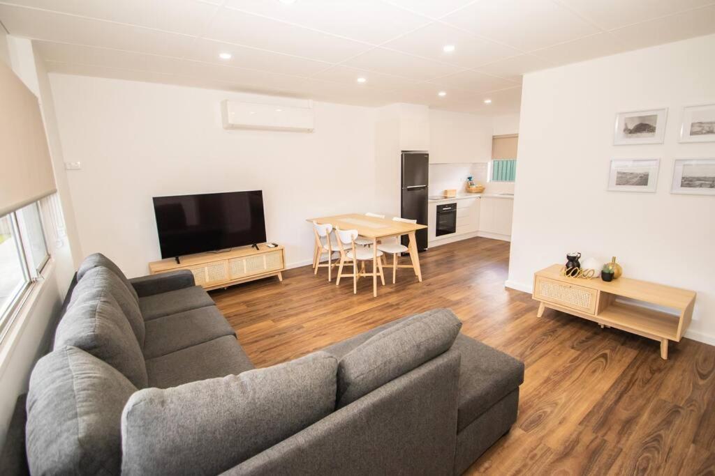 B&B Broken Hill - Willow Court Unit 1 - Bed and Breakfast Broken Hill