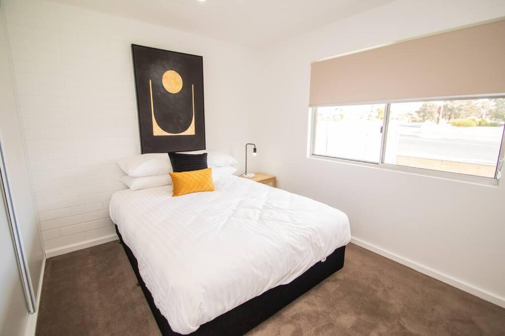 Willow Court Unit 3 - B&B Broken Hill