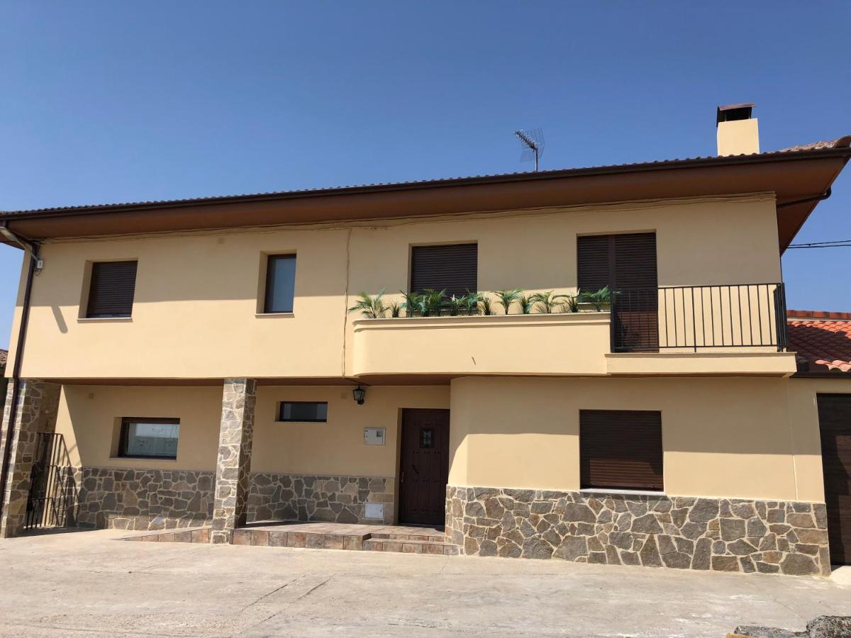 Casa Rural LA BRETONA - Bed and Breakfast