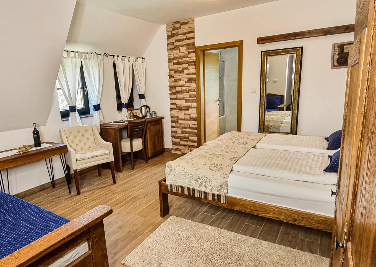 Dreibettzimmer