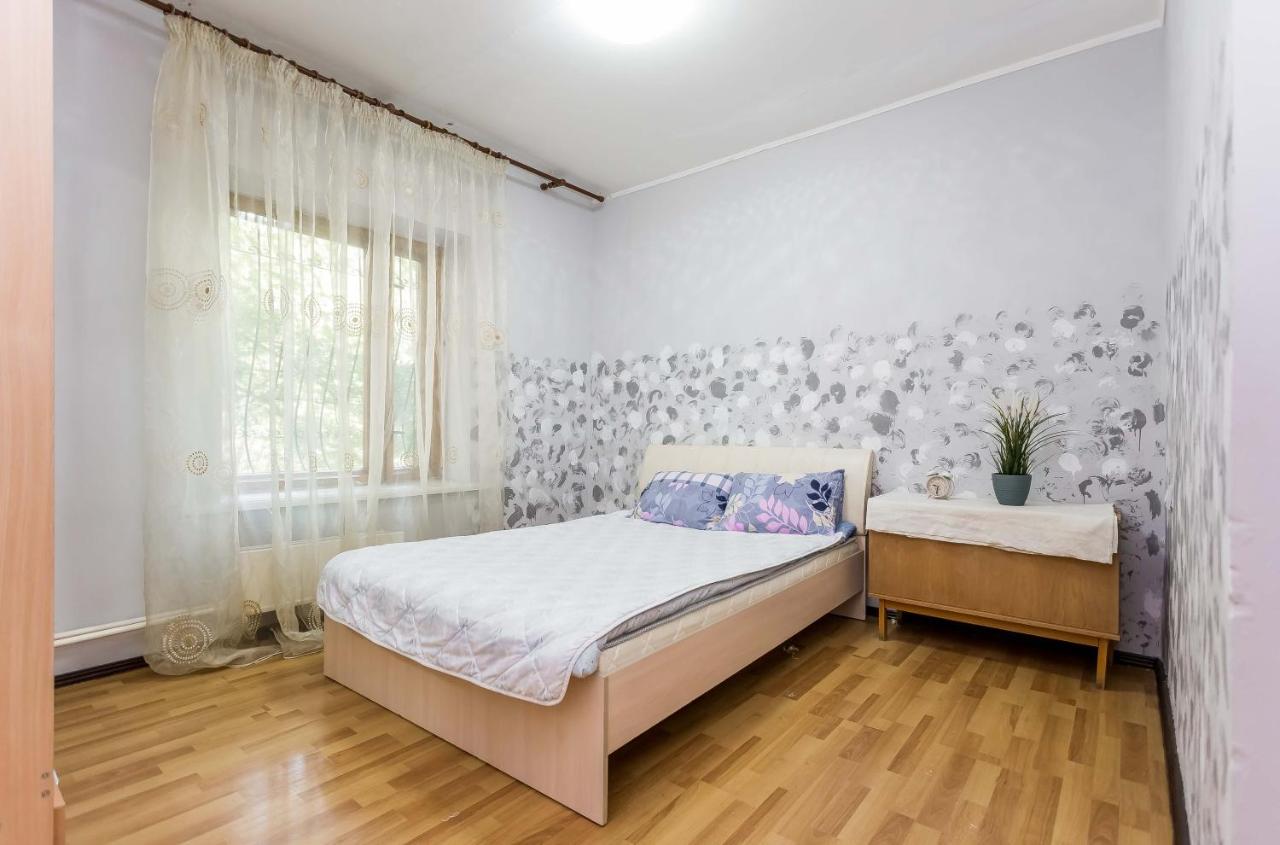 B&B Almaty - Bayhouse - мкр. Жетысу-4, дом 10 - Bed and Breakfast Almaty