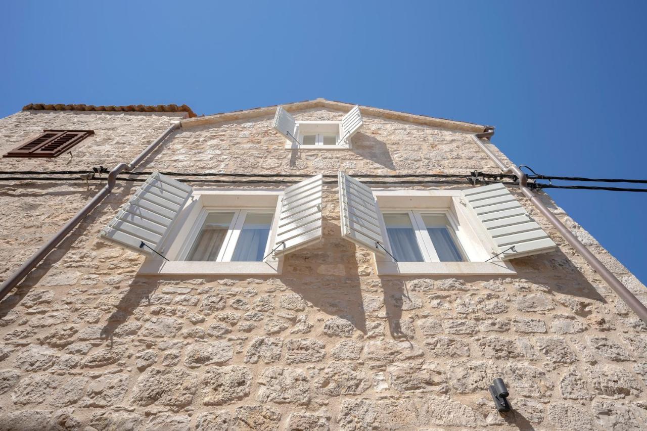 Zani-Lux ZF Hvar - Bed and Breakfast