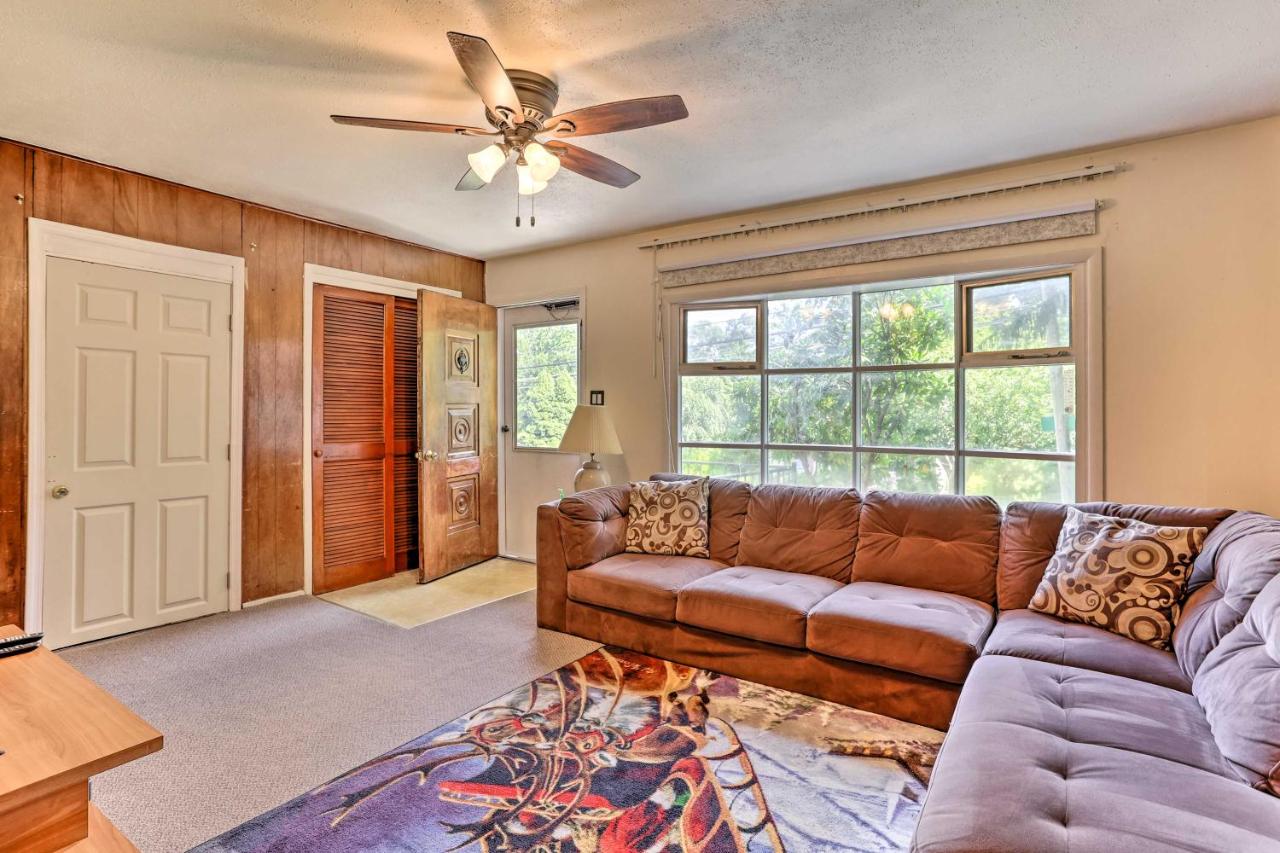 Family-Friendly Allentown Abode with Backyard! - B&B