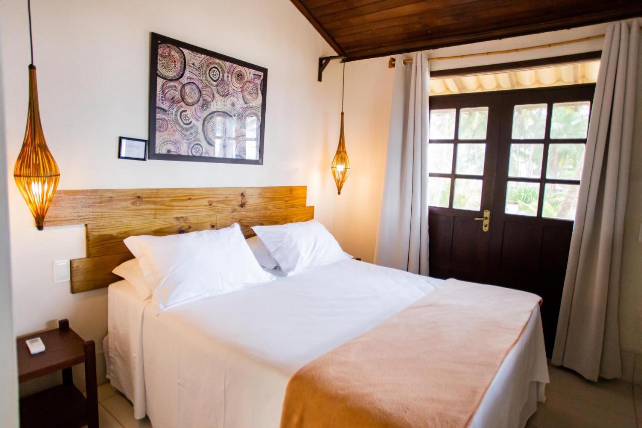 Deluxe Double Room with Side Sea View