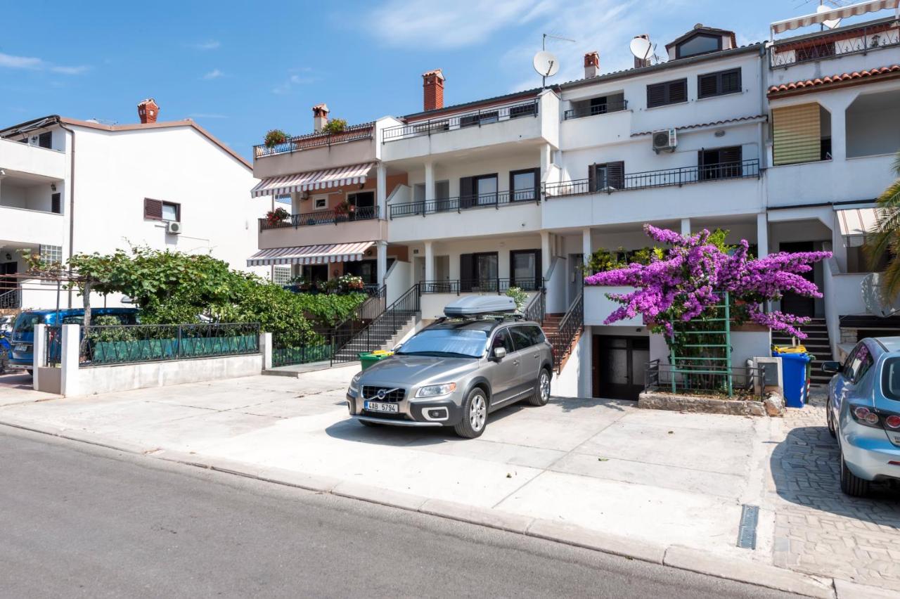 Appartamento con 2 Camere da Letto