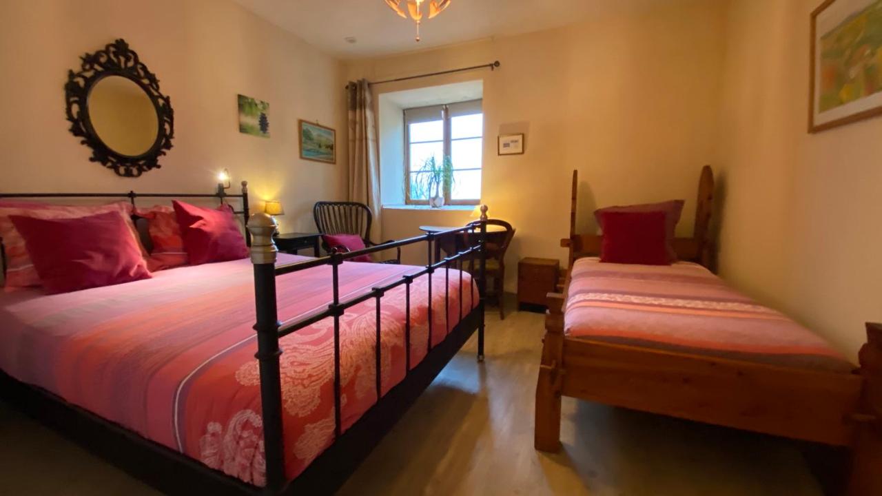 Triple Room with Private Bathroom