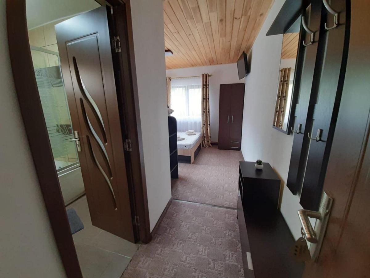 Camera Familiare con Bagno Privato