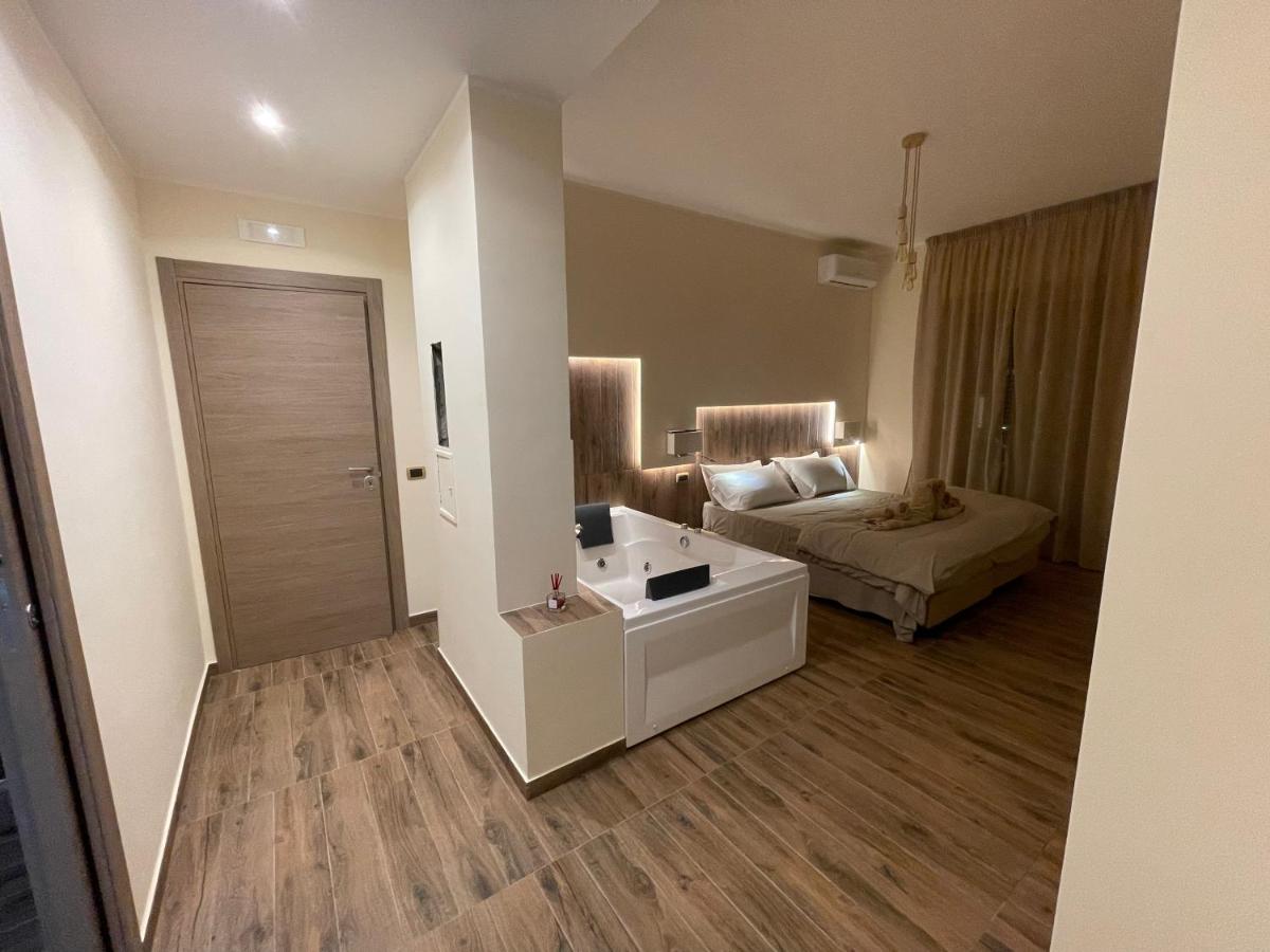 Double Room with Spa Bath