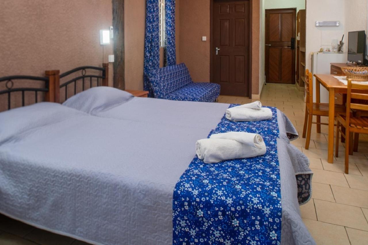 Studio with Twin Beds, Sea View and Terrace 