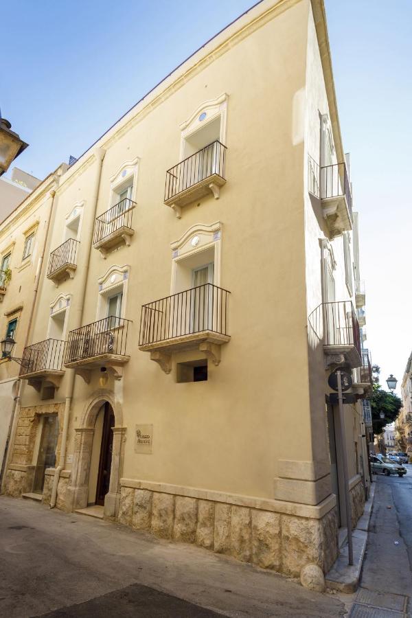 Palazzo Mancina - Bed and Breakfast