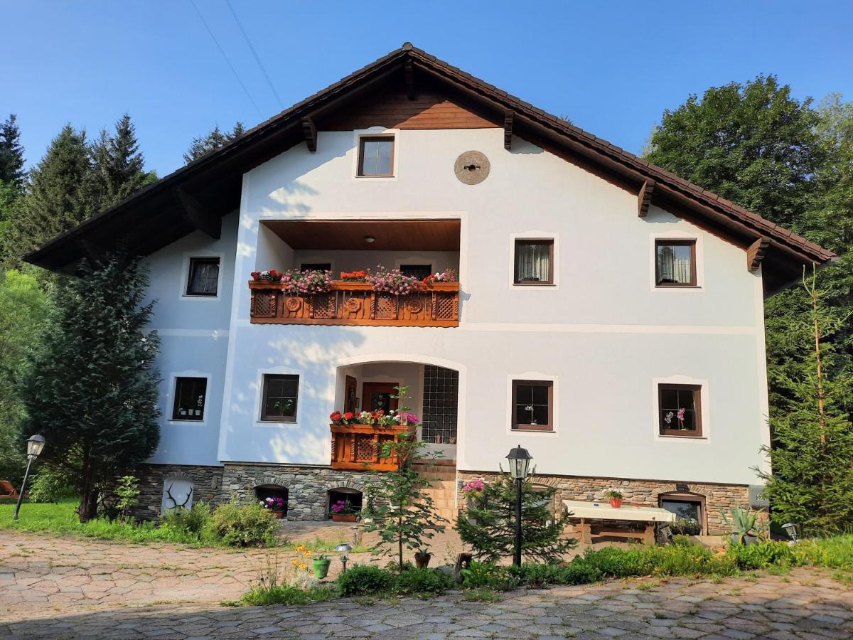 B&B Hirschegg - Gästepension Edeltraud - Bed and Breakfast Hirschegg