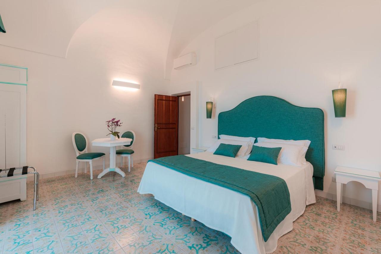 Deluxe Double or Twin Room with Sea View