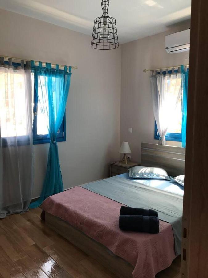 2 Bed - Sleeps 4 - Free Parking - Sea & Mtn View - B&B Kalymnos