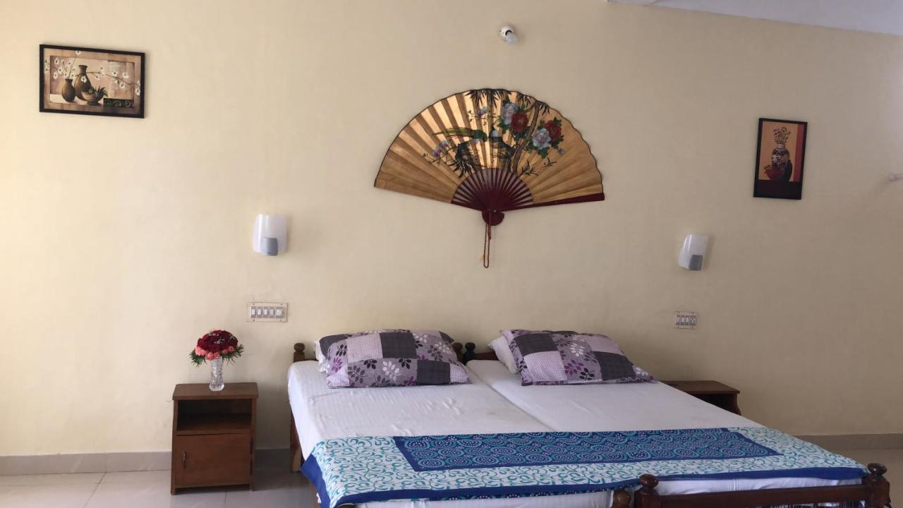 B&B Thiruvananthapuram - Sandy beach hotel - Bed and Breakfast Thiruvananthapuram