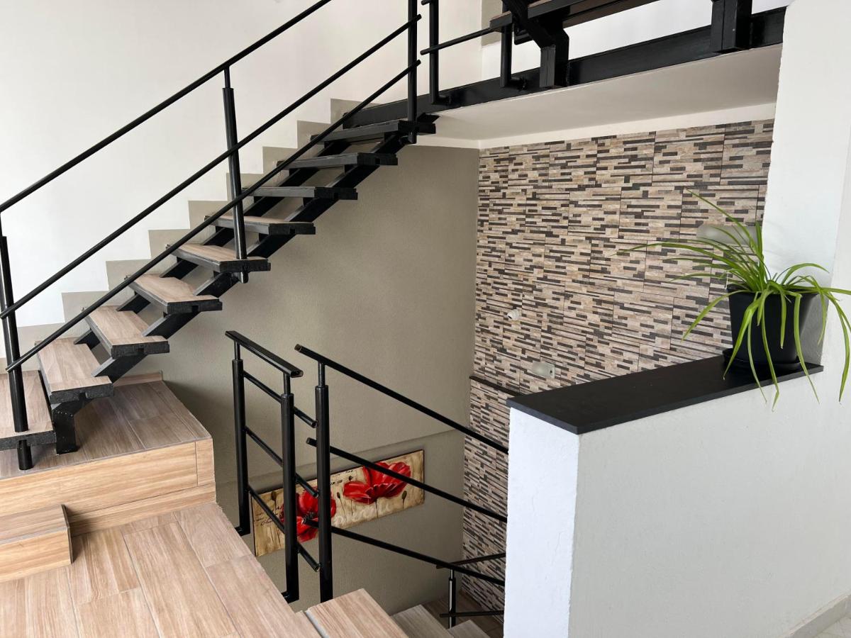 APART trelew 5 - Bed and Breakfast