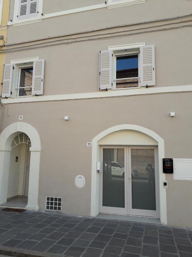 B&B Jesi - Corso95 SrL - Bed and Breakfast Jesi