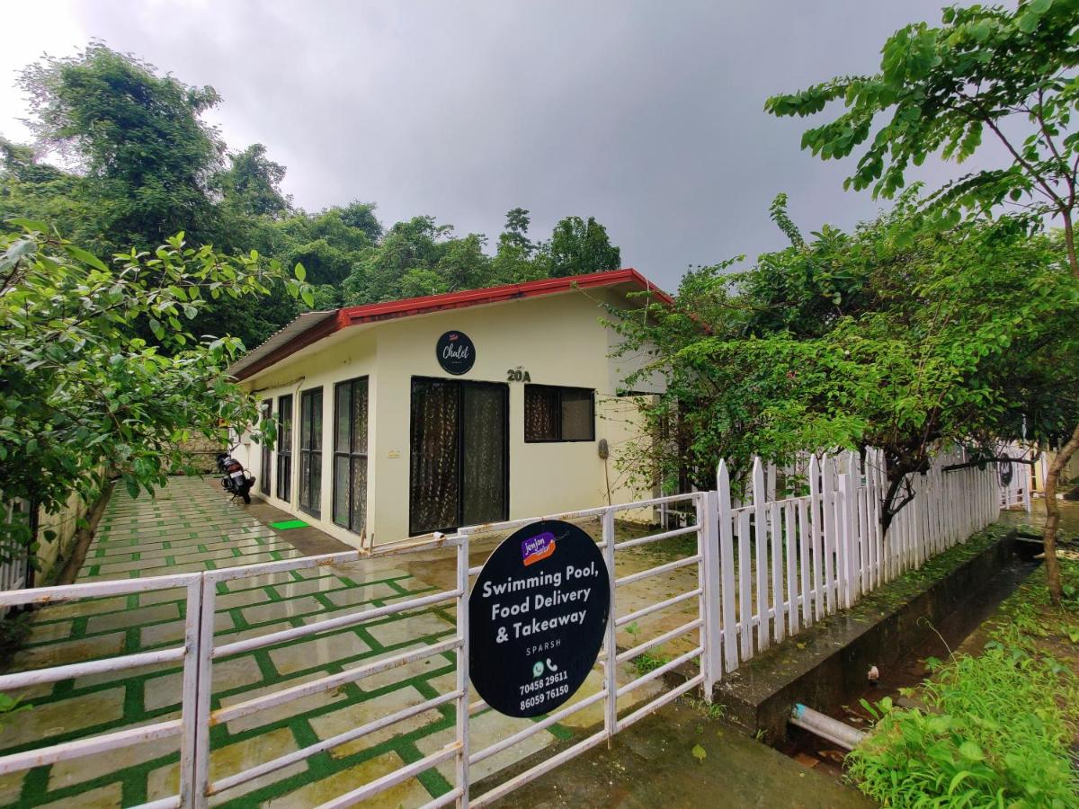 JenJon Karjat Resort - One BHK Premium Chalet with optional SWIMMING POOL - B&B
