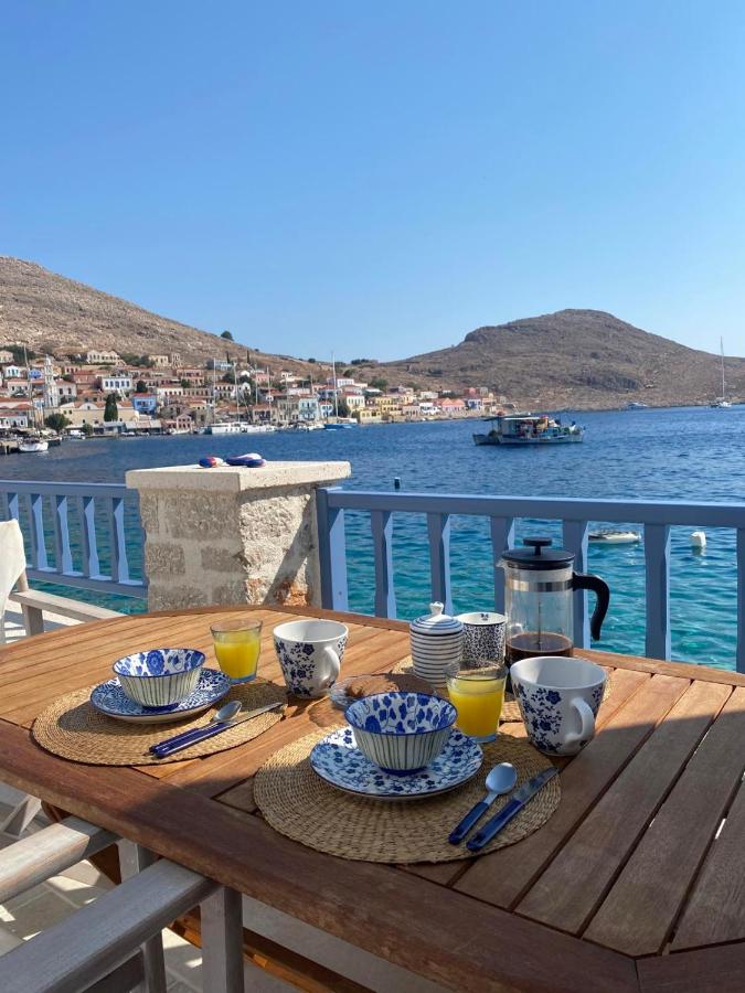 Halki Sea Breeze - a waterfront villa - Ferienwohnung