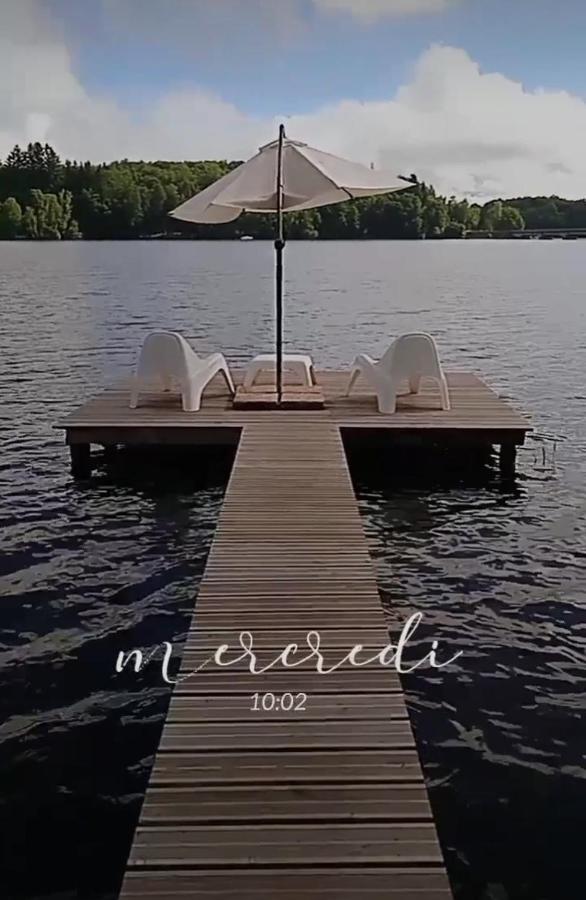 Ma Cabane Au Bord Du Lac - Bed and Breakfast