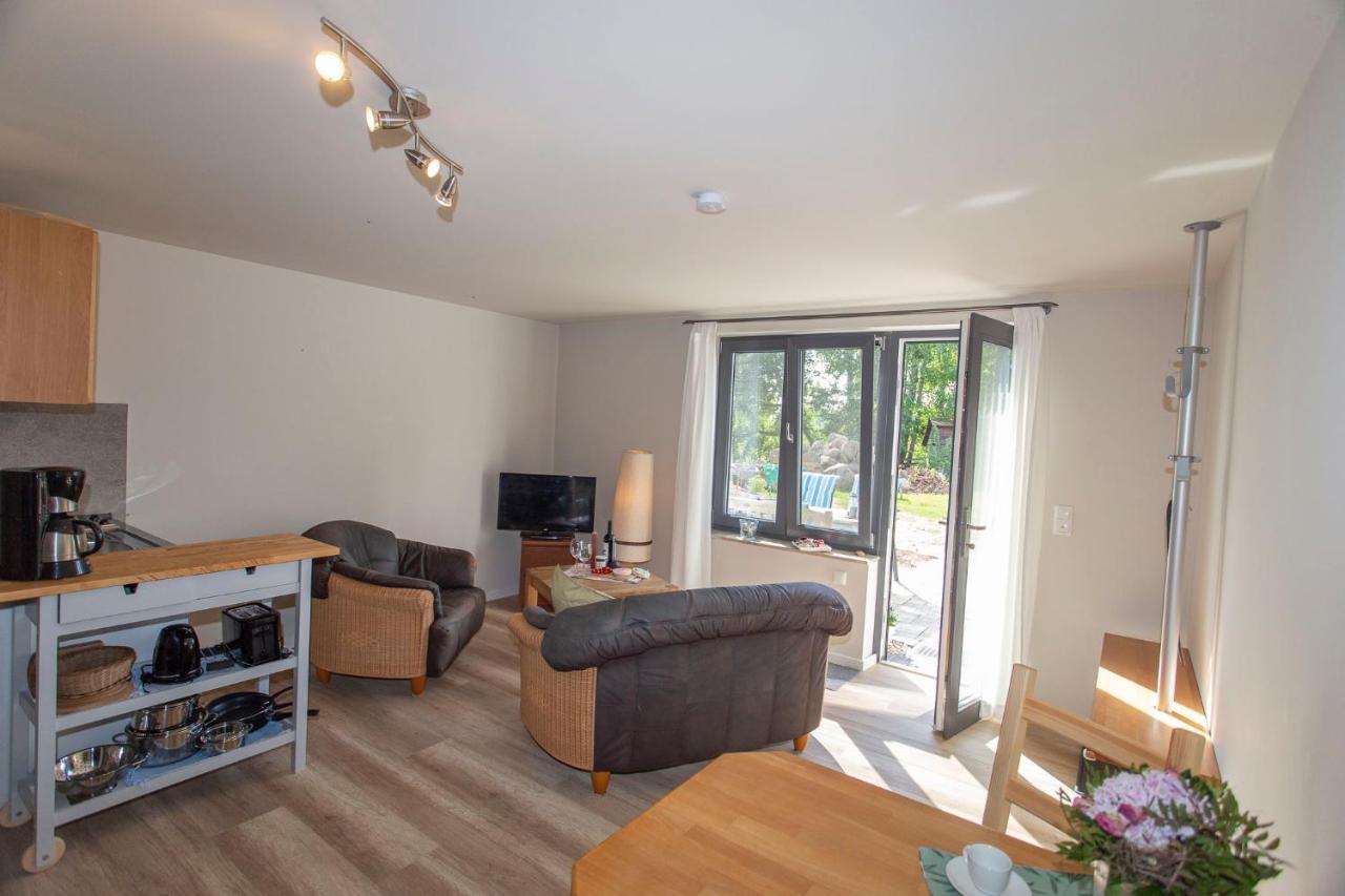 Strandgut und Feuerstein - B&B Gustow