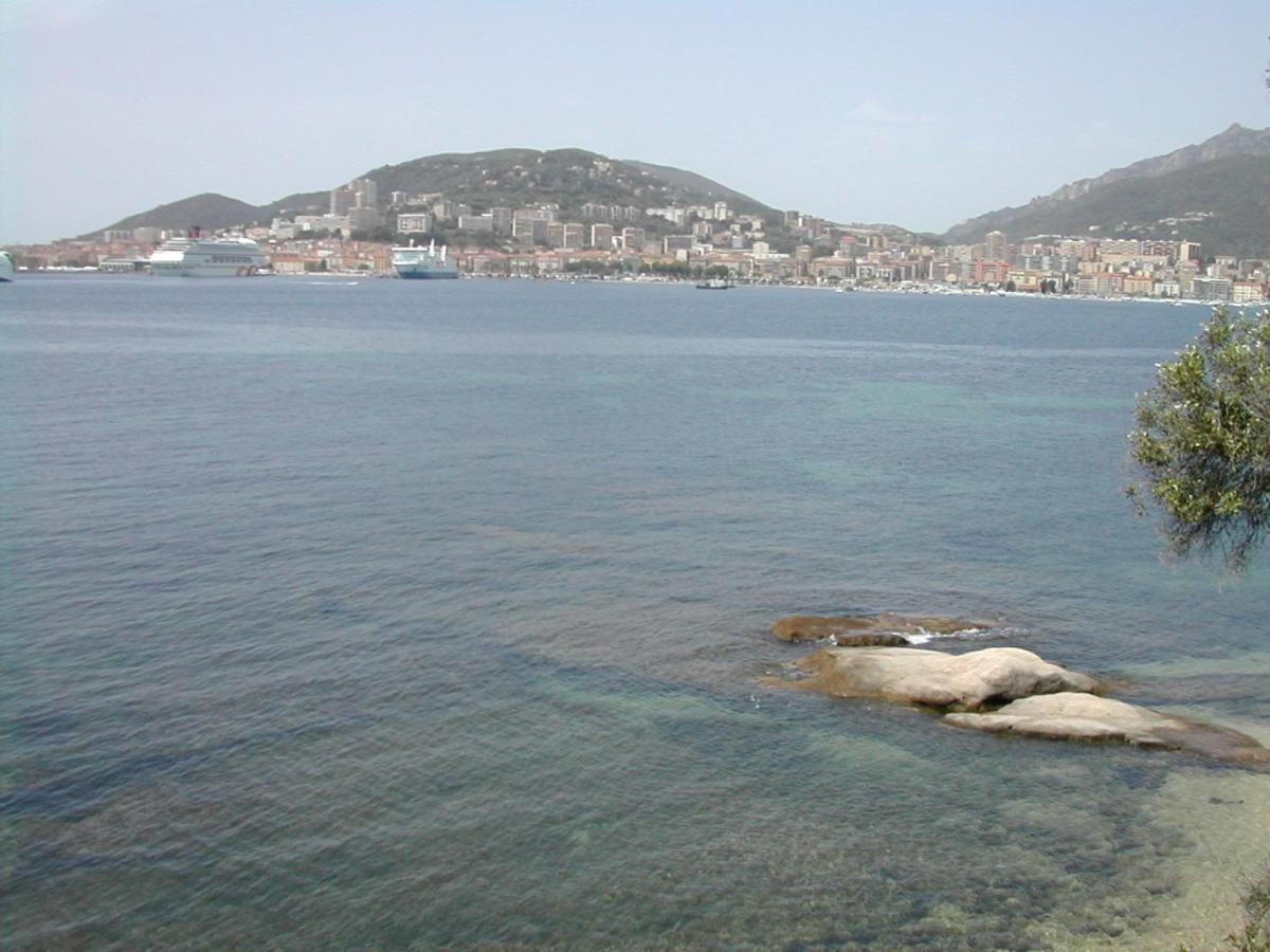 Rez de villa Aspretto Lazaret - B&B