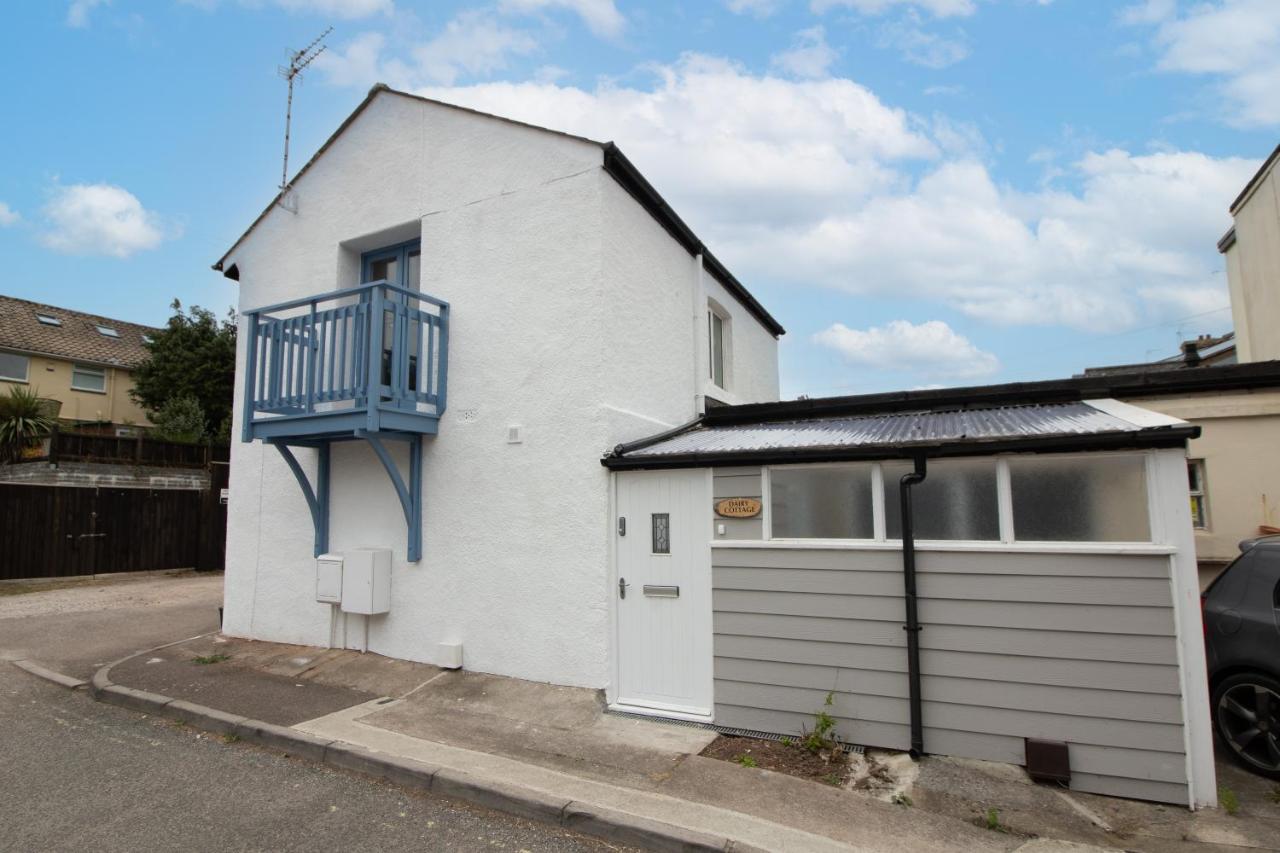Cozy, Chic, Dairy Cottage near to Beach & Shops- Parking - B&B