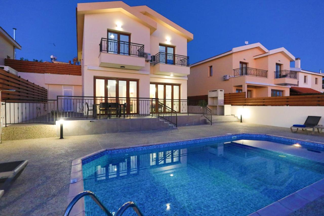 Villa Ernica - B&B Lysos