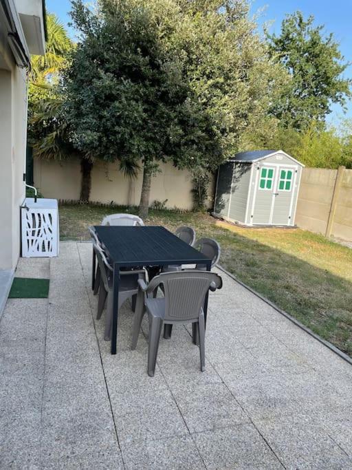 Superbe appartement proche de tout, climatisé. - B&B