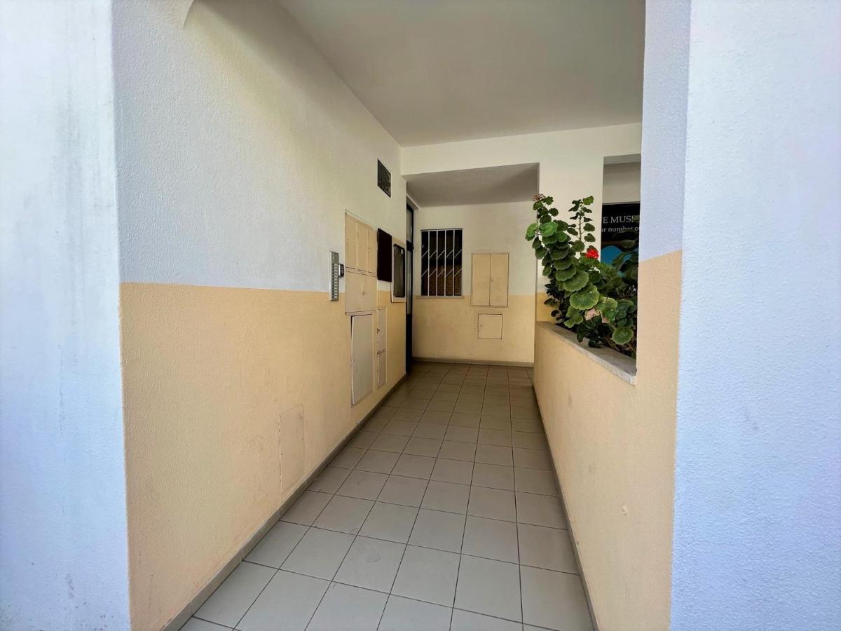 Albufeira Classic 1 With Pool by Homing - B&B Albufeira