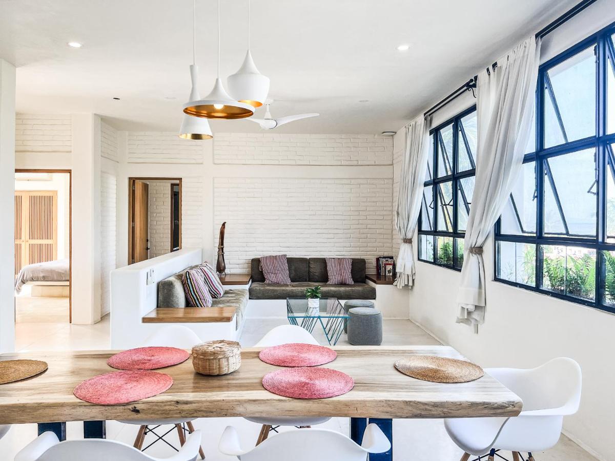 Appartement met Uitzicht op het Zwembad 