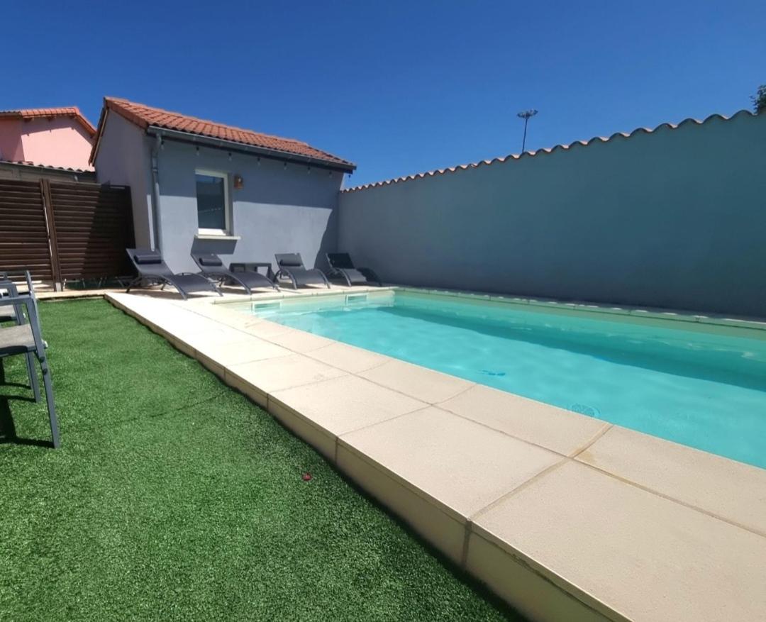Maison individuelle avec sa piscine privée - B&B