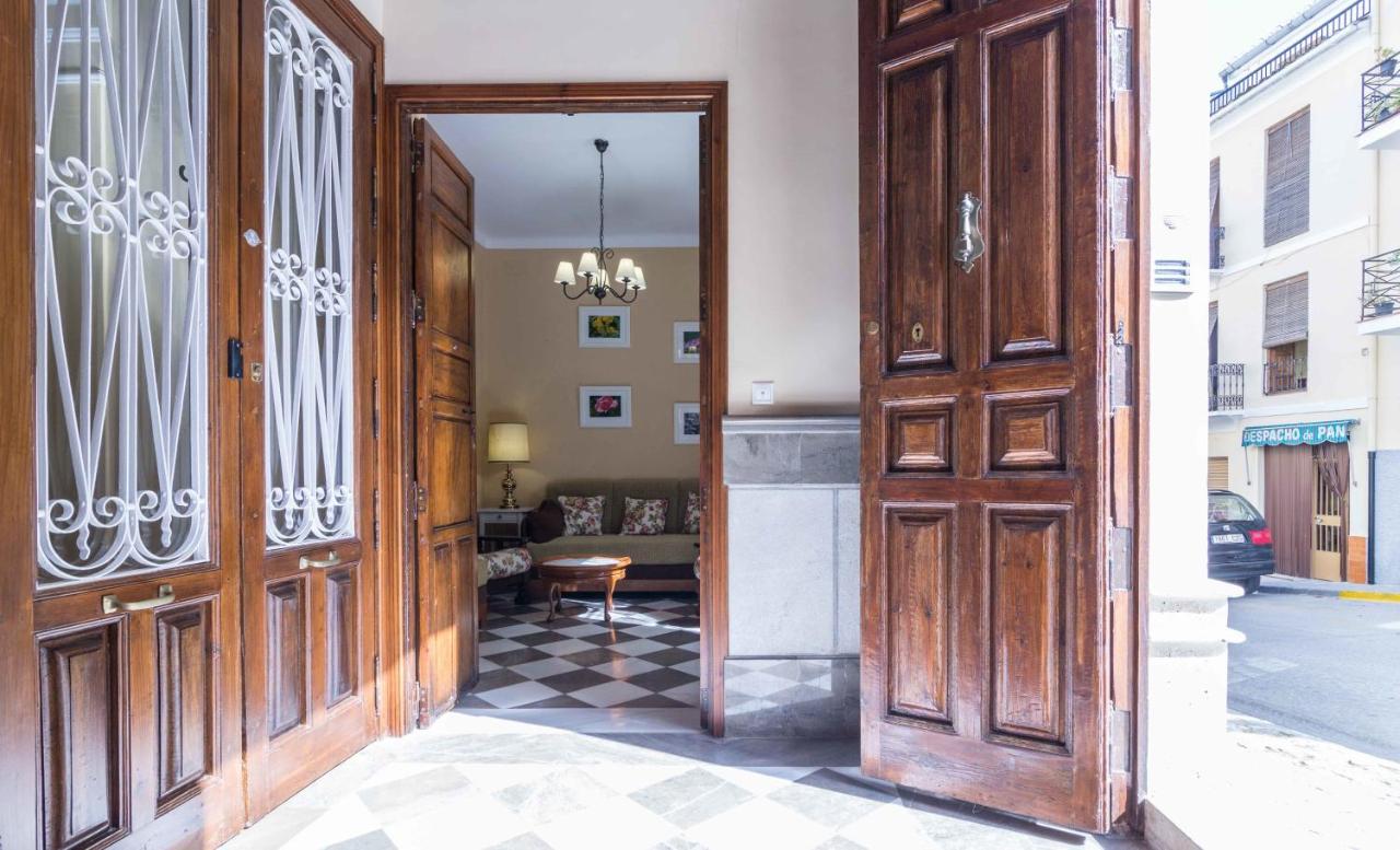 Apartamentos Salmerones - B&B