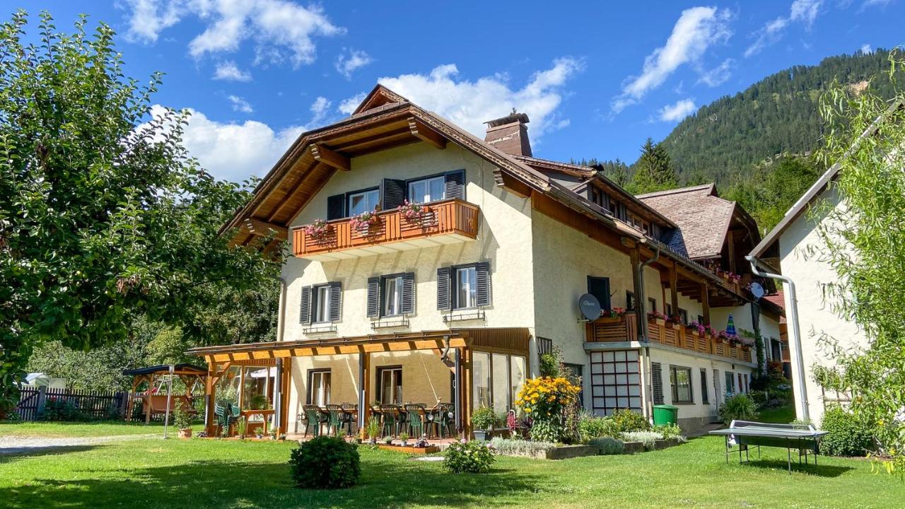 B&B Weißbriach - Gästehaus Rader - Bed and Breakfast Weißbriach