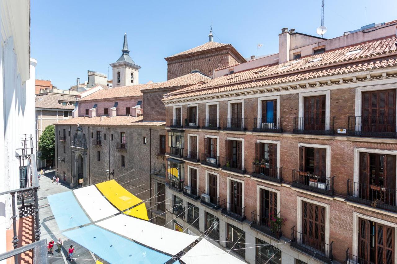 down town SOL. by MONARO - B&B Madrid