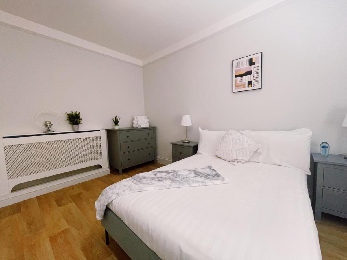 8-Bed House Sleeps 20 with Sea View - Ferienwohnung Great Yarmouth