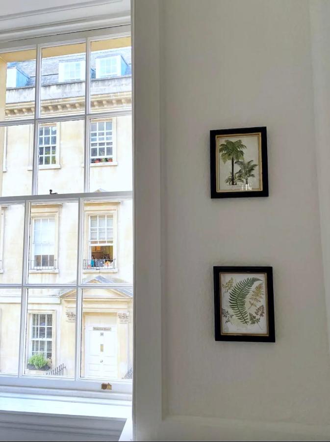 Elegant Georgian Apartment in Bath's Iconic Centre - Chambres d’hôtes Bath
