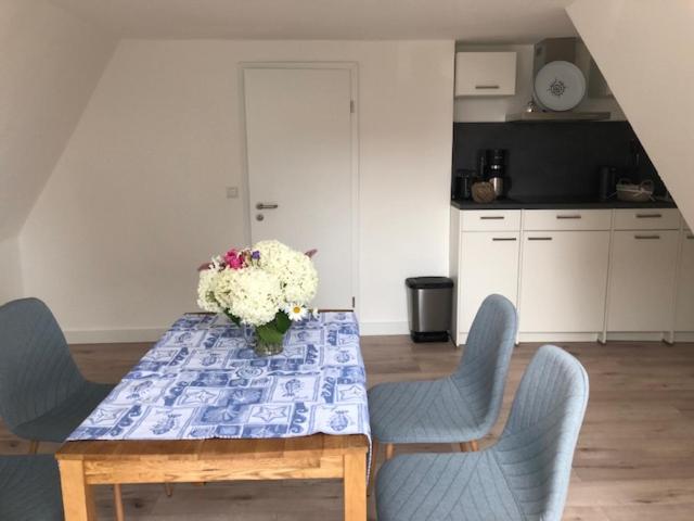 Die Gräfin auf Rügen - Ferienappartements - Bed and Breakfast